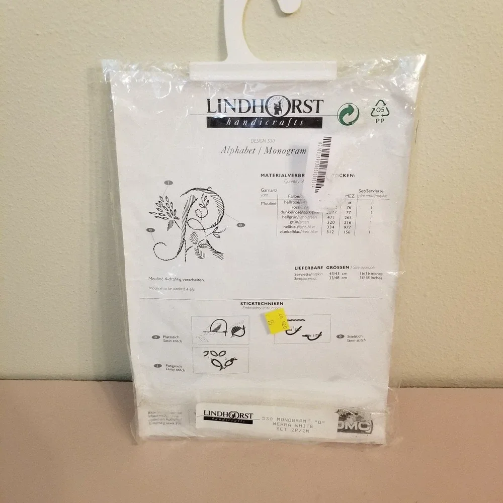 Lindhorst‎ Handicrafts White 16 Napkins Alphabet Monogram O Embroidery Kit